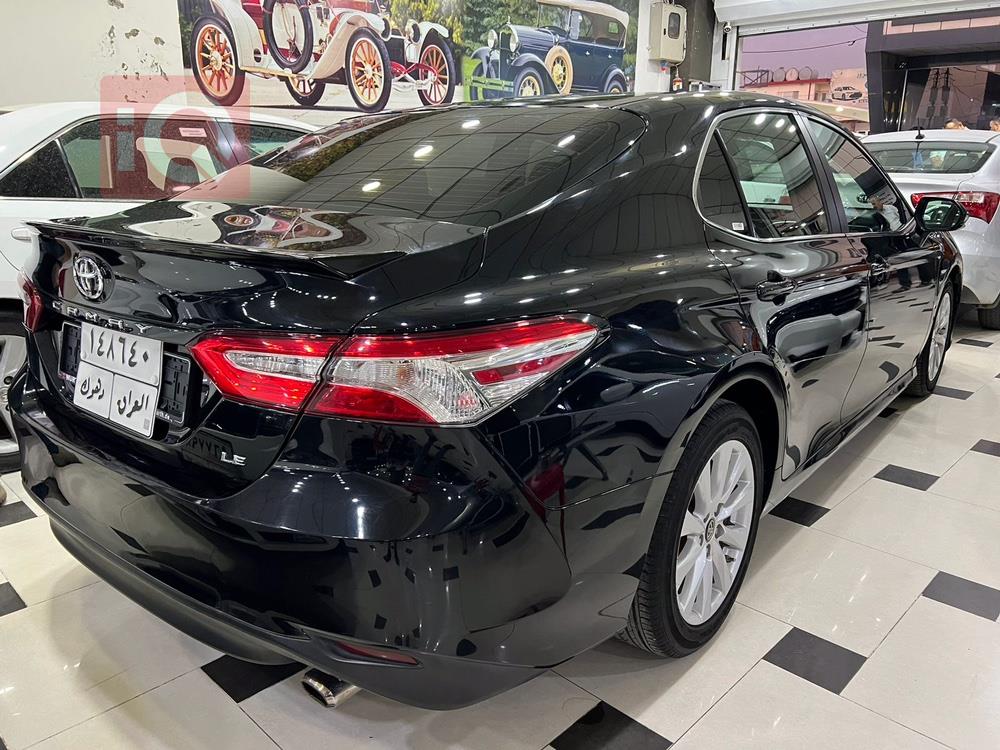 تۆیۆتا کامری